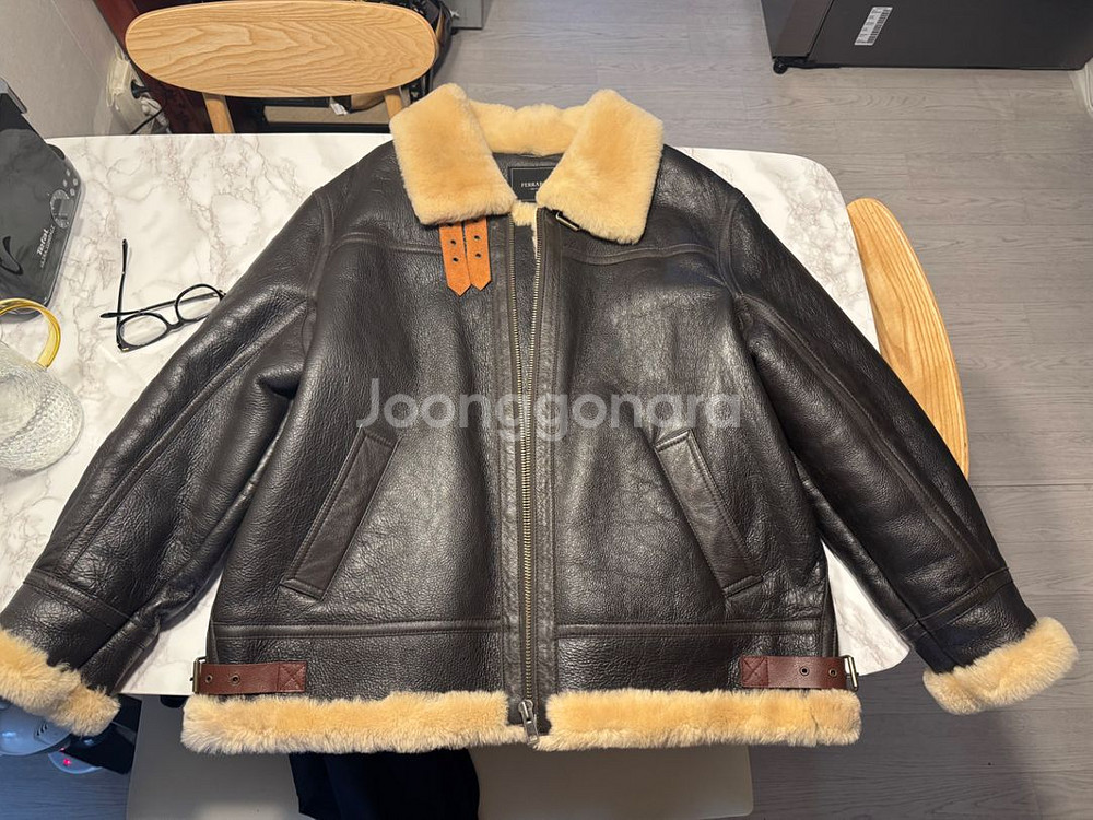 페라라 코리아 무스탕 팝니다 3xl--0