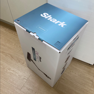샤크 무선청소기 IW3241KR 새상품