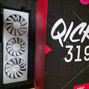 XFX 라데온 RX 7800 XT 화이트