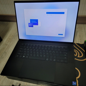 레이저 블레이드 16 i9 R4060 32GB 팝니다