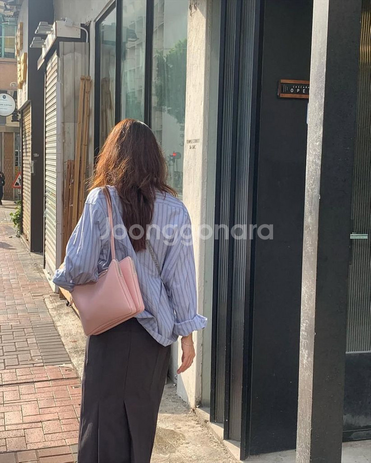 타낫 수린 스탠다드 스트라이프 셔츠 블루 블라우스 남방--3