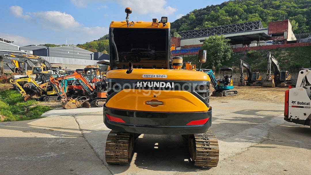 02급 중고굴삭기 현대 HX60 2017년 코집 버켓3--8