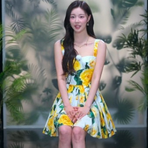 던드롭 장미 블라우스