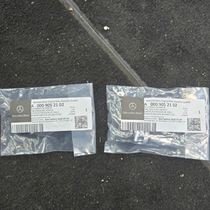 벤츠w213 tpms 센서 두개판매합니다