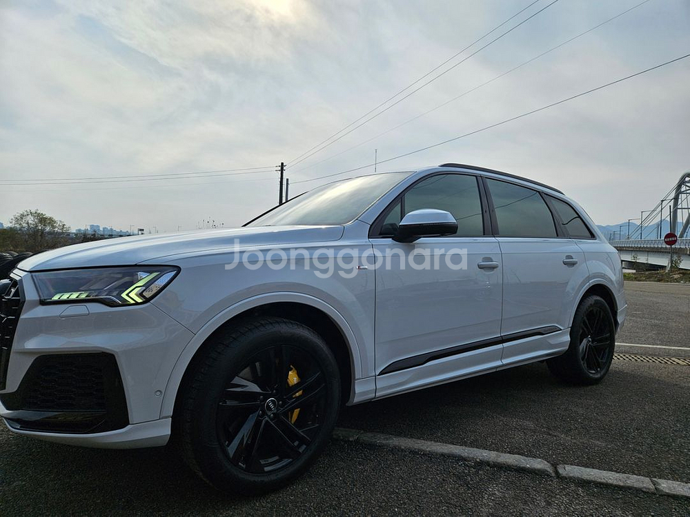 아우디 q7 20인치 타이어 & 블랙 순정휠--5