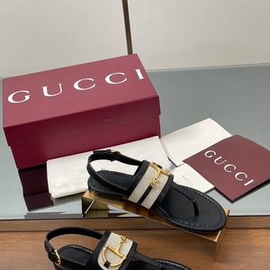 GUCCI 여성 홀스빗 클립온 샌들