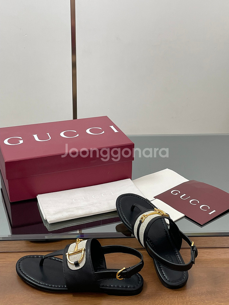 GUCCI 여성 홀스빗 클립온 샌들--6