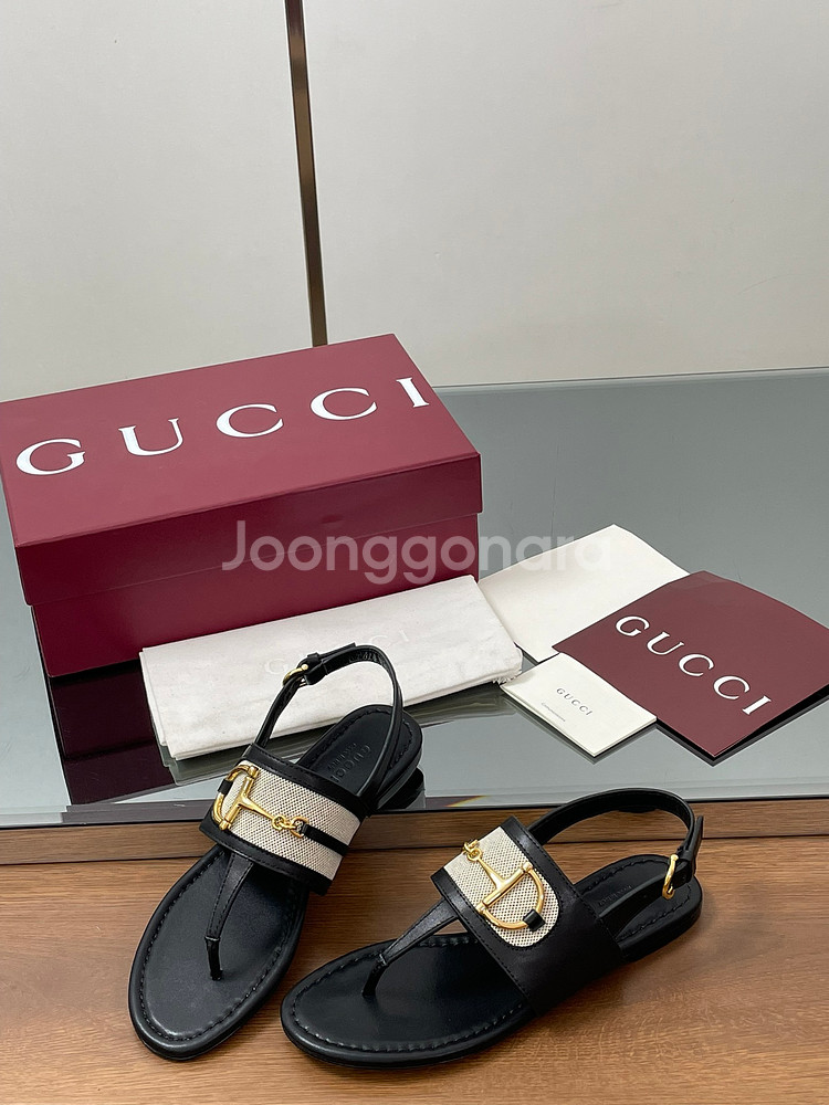 GUCCI 여성 홀스빗 클립온 샌들--2