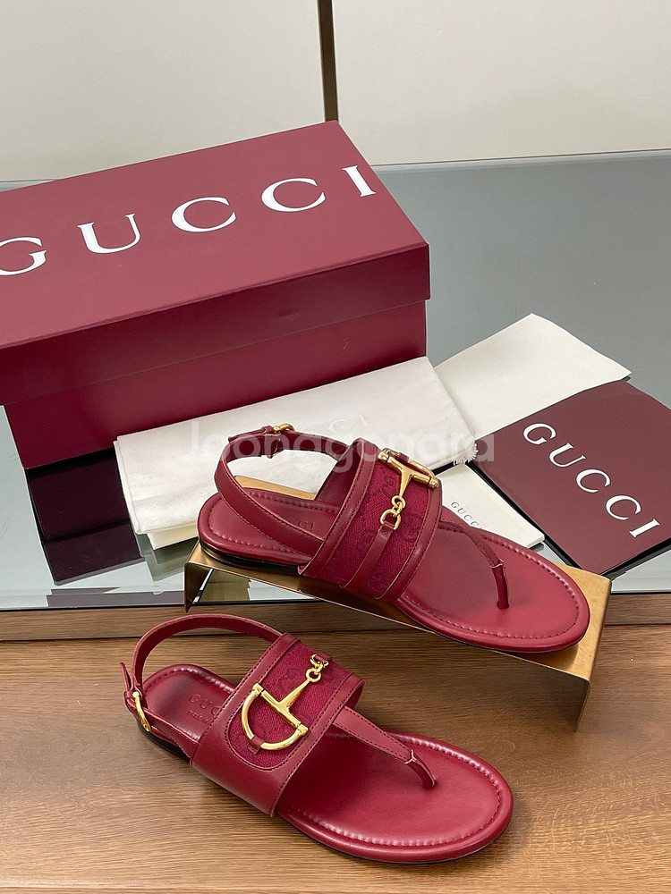 GUCCI 여성 홀스빗 클립온 샌들--0