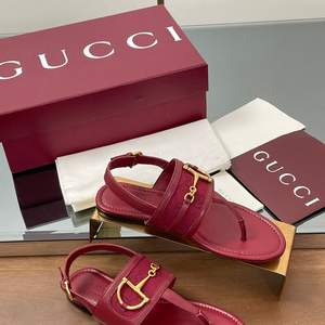 GUCCI 여성 홀스빗 클립온 샌들