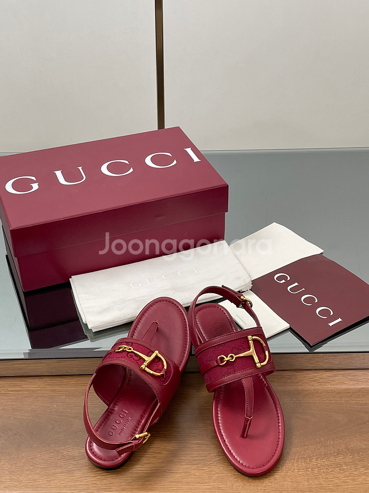 GUCCI 여성 홀스빗 클립온 샌들--4
