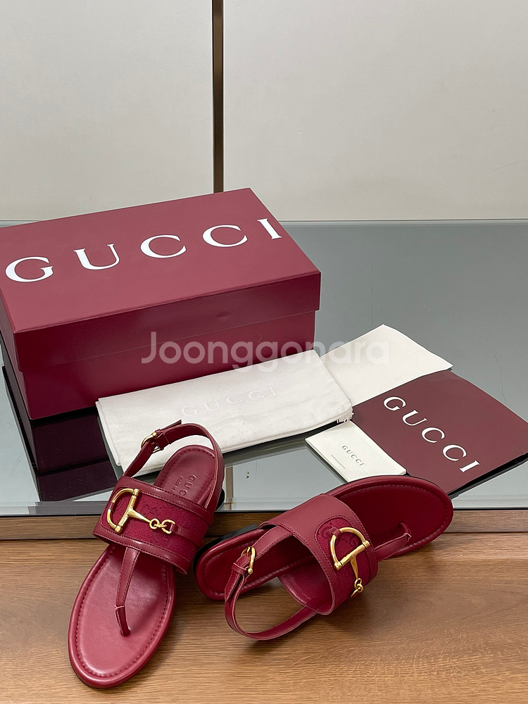 GUCCI 여성 홀스빗 클립온 샌들--7