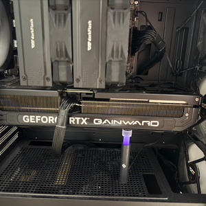 게인워드 4070ti super 팬서 oc팝니다