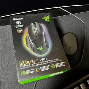 바실리스크 v3 pro + (충전독, 그립테잎, 피트)
