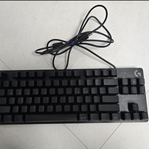 로지텍 G413SE TKL SE 텐키리스 갈축