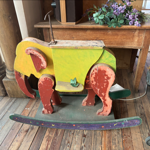 아기 코끼리 흔들 의자