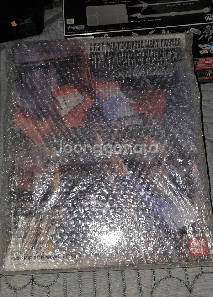 U.C.HG FF -X7 코어파이터 판매합니다.미조립--0