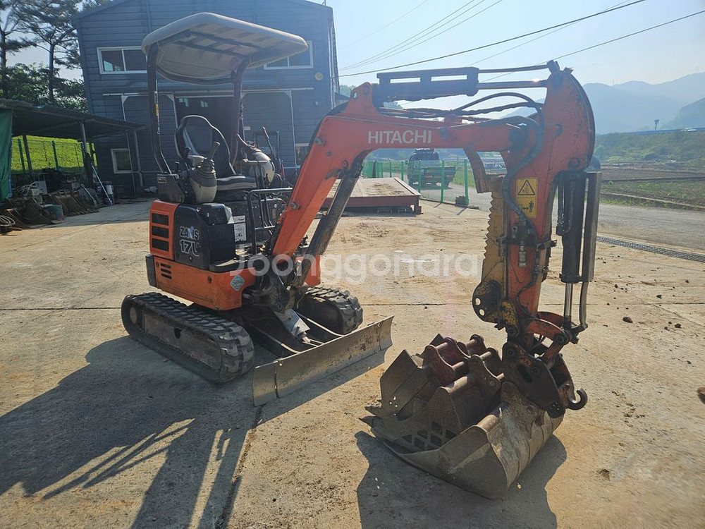 개인 중고 굴삭기 미니 히타치 ZX17 집게 17년--4