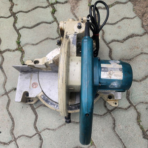 마끼다 각도절단기 LS1040S 팝니다