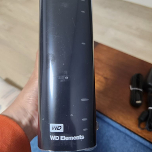 wd 엘리먼트 8테라 외장하드 팝니다.