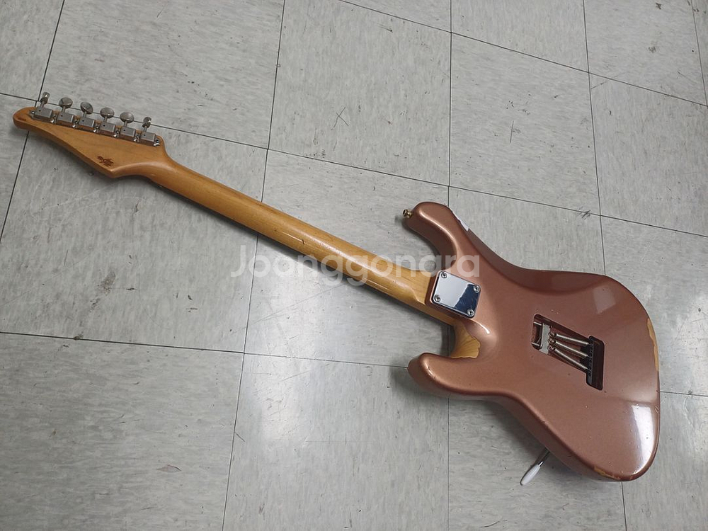 suhr classic s sss--2
