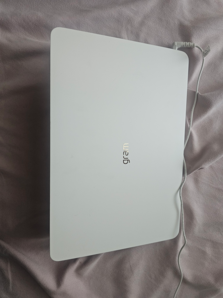 LG 그램 13Z950-MF5BL 13인치 i5 노트북
