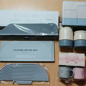 데일리라이크 수저통,매트,물막이,스텐머그컵세트새상품팝니