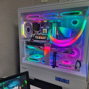 조텍 4080 AMP 익스트림 화이트 팝니다.