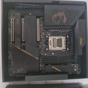 MSI MEG X670E ACE 메인보드