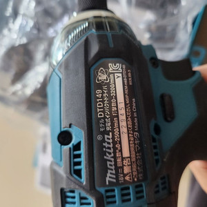 마끼다 임팩트드라이브팝니다