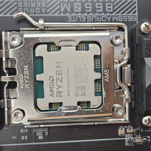 AMD 라이젠 9세대 7900 보증 조금 남음