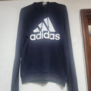 아디다스 후드티 팝니다. XL , 105 사이즈