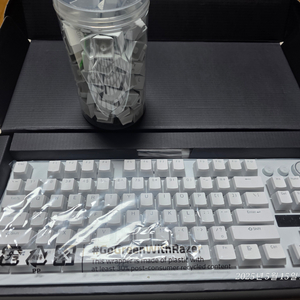 헌츠맨 v3protkl 레이저 키보드