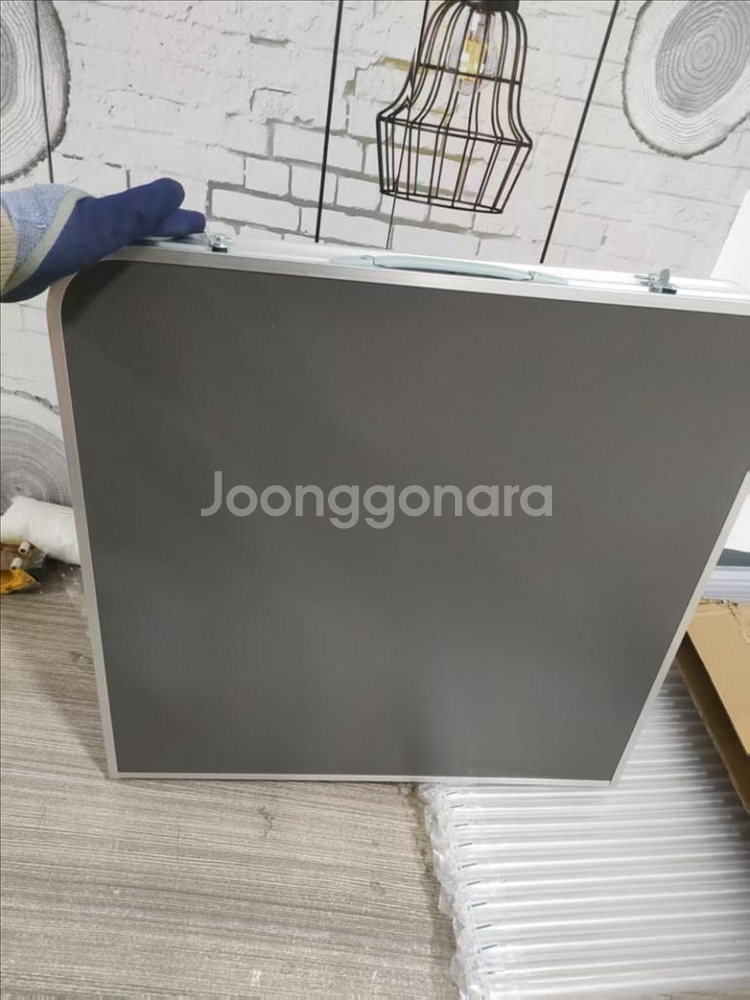 캠핑 휴대용 접이식 테이블 새상품--5