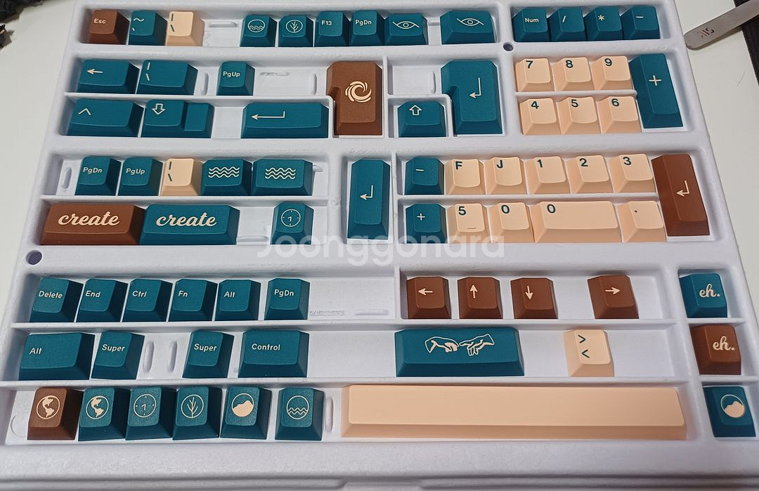 GMK Earth Tones Base+Novelti 팜--0