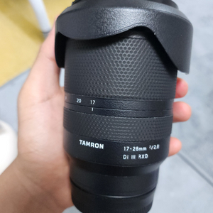 탐론 17-28 f2.8