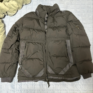 22fw cp컴퍼니 나이크라r 패딩 블랙 50사이즈