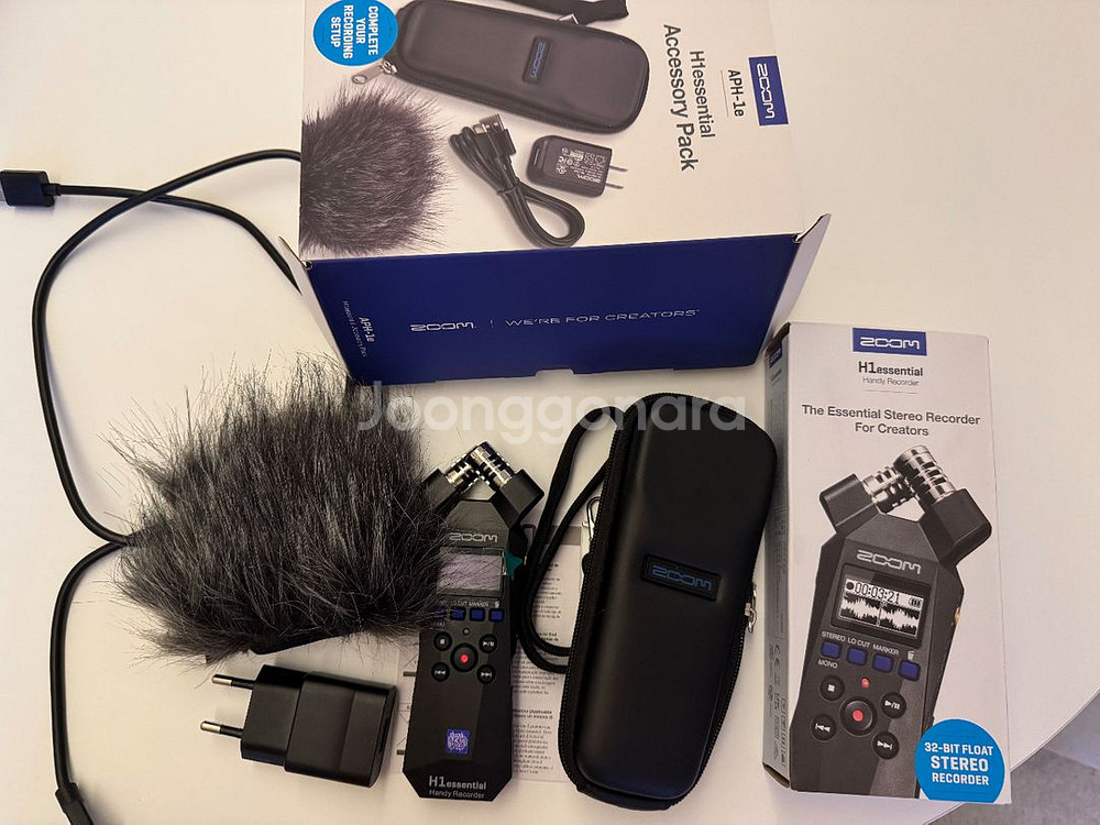 Zoom H1essential Handy Recorde--0