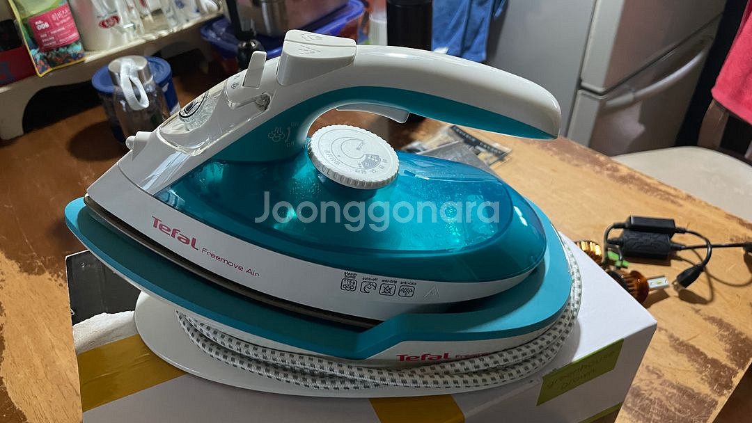 테팔 무선 스팀다리미 (상태 깨끗) FV6551--2