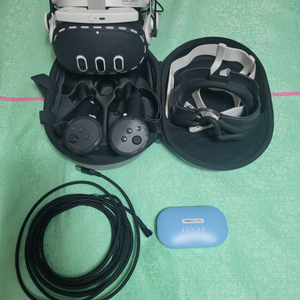 메타퀘스트3 512g 악세만땅입니다.