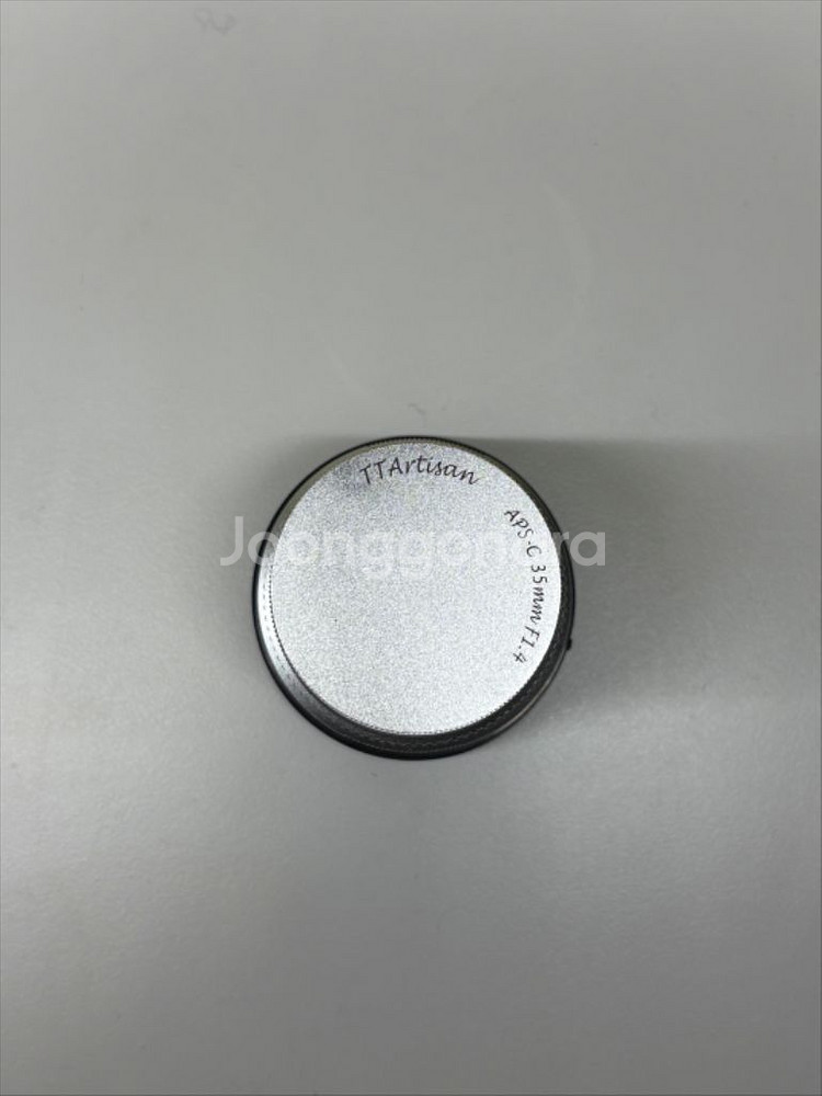 티티아티산소니 E 마운트 APS-C 렌즈35mmF1.4--1