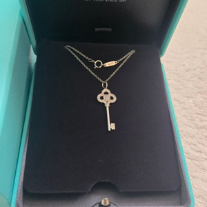 티파니 키 목걸이(가격내림)