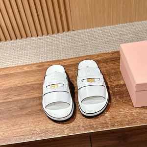 2025년 신모델 Miumiu 미우미우 코인샌들