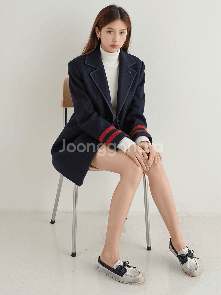 Miumiu 블리치드 가죽 보트 슈즈--8