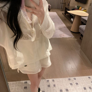 여성 고급 옷 정리