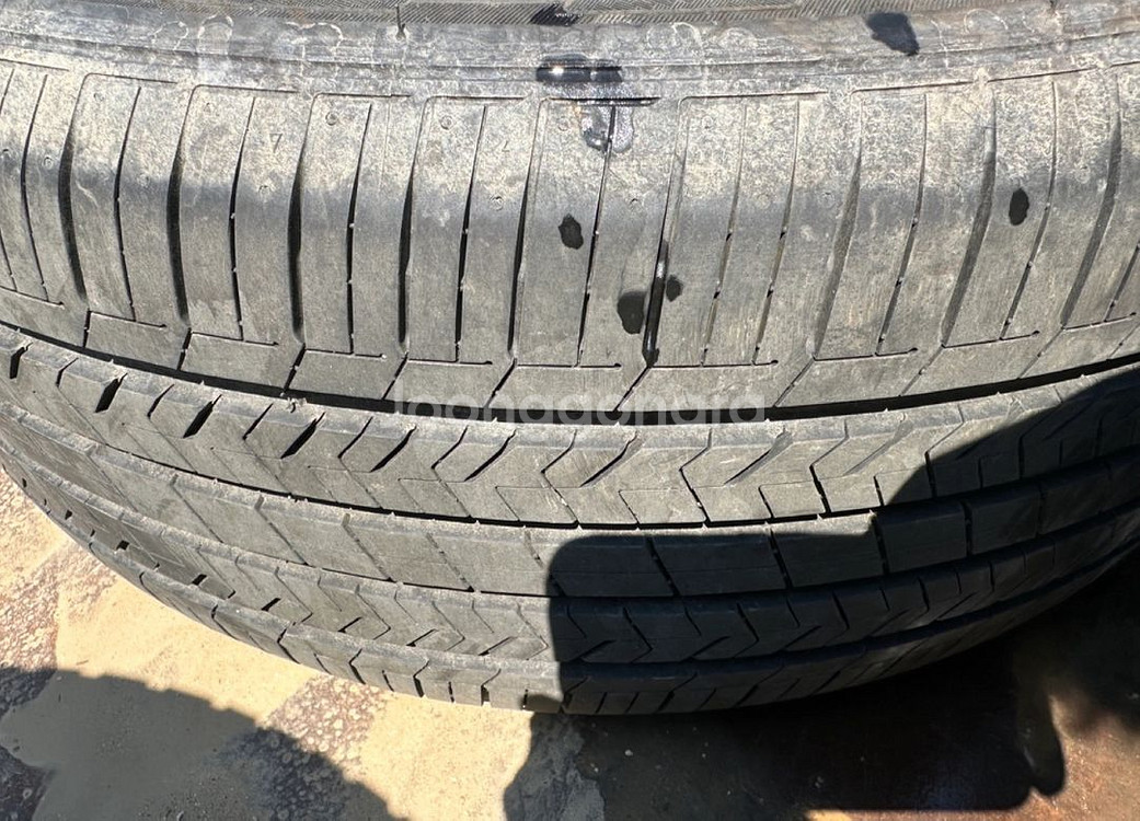 235 50 R18 타이어 팝니다!--4