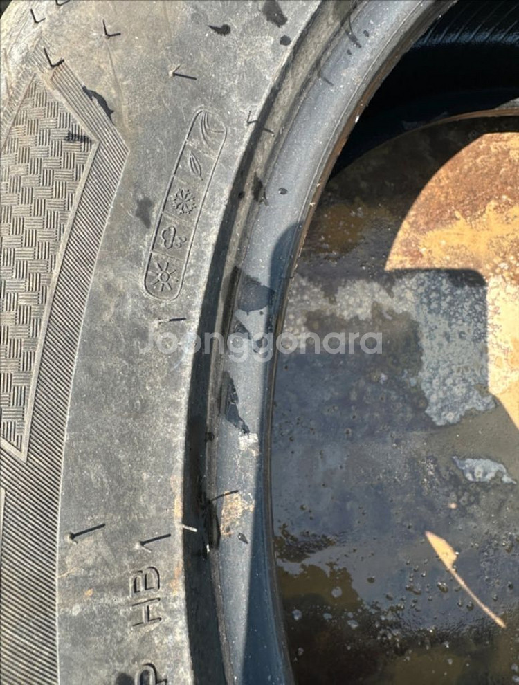 235 50 R18 타이어 팝니다!--6