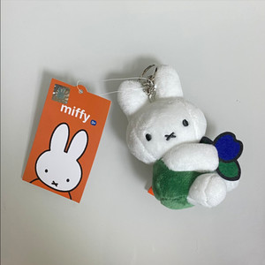 꽃을 든 미피 인형 키링_8cm_그린
