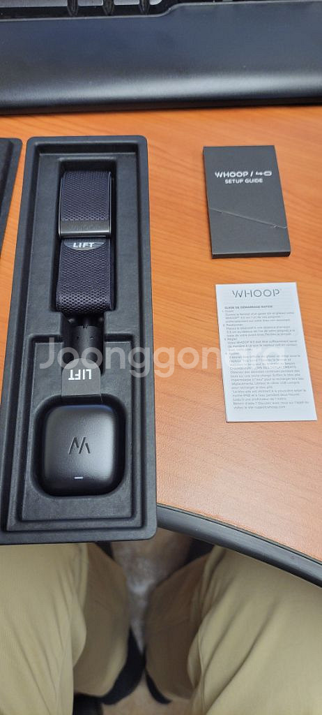 훕 WHOOP 4.0 웨어러블 팝니다.--1