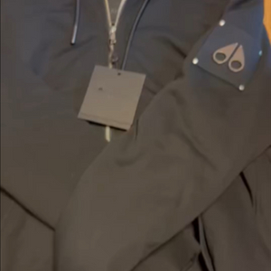 한번도 안 입은 무스너클 버니 XL